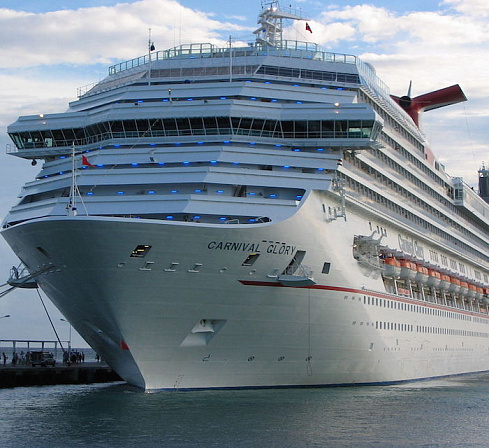 Круизный лайнер Carnival Glory